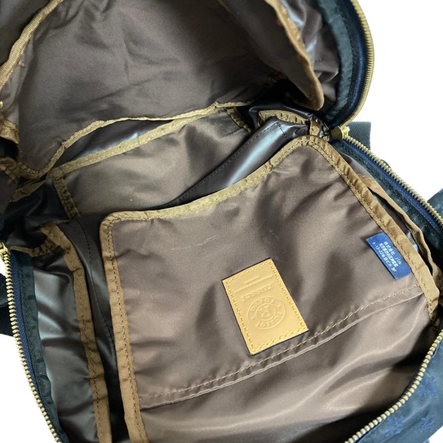 未使用　ラシット　russet リュック　バッグパック　モノグラム russet（ラシット） 美品 モノグラム ジャガード ポーチ付き バック