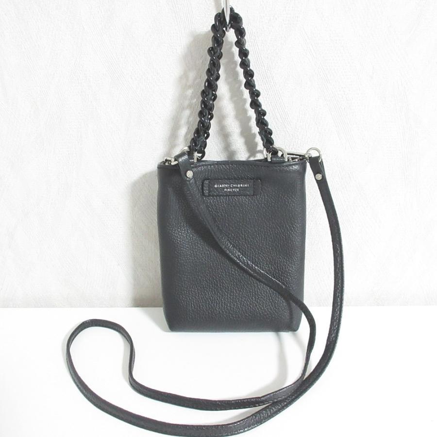 GIANNI CHIARINI（ジャンニ キアリーニ） 新品同様 カミッラ クロス 