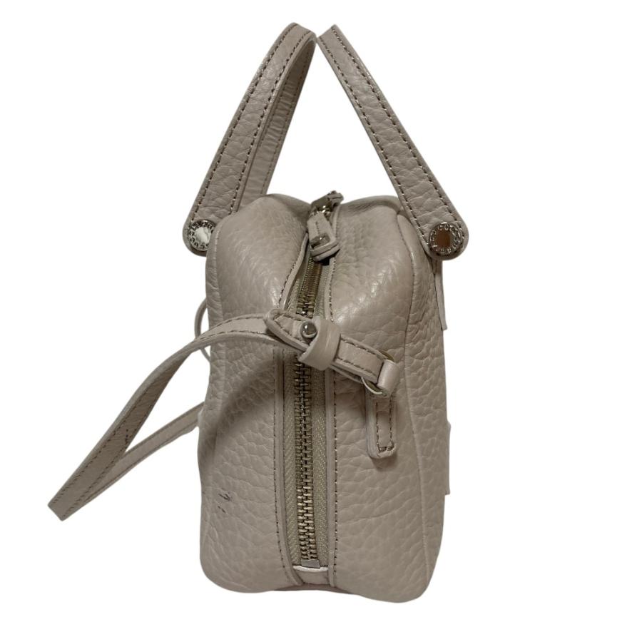 IACUCCI（イアクッチ） 良品 クーポラ ALCE レザー ショルダーバッグ