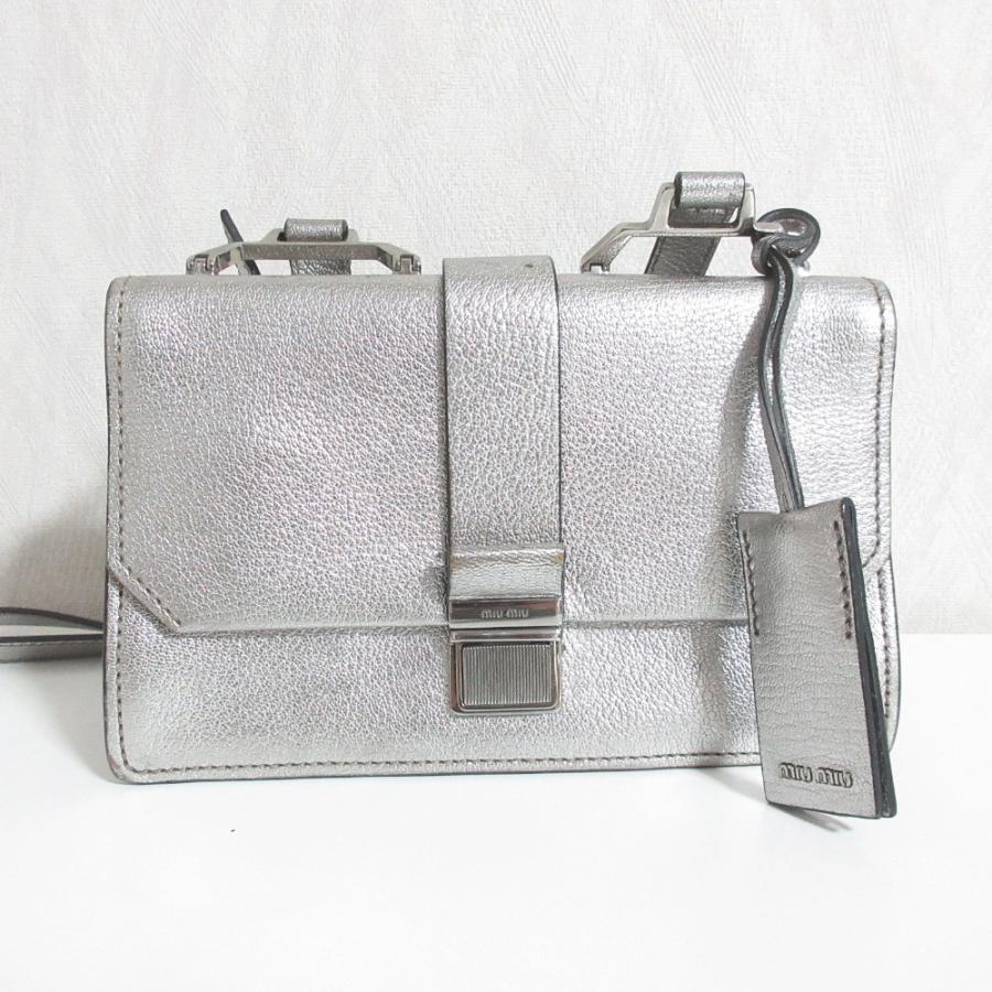 miu miu（ミュウミュウ） マドラス レザー ショルダーバッグ 5BH609