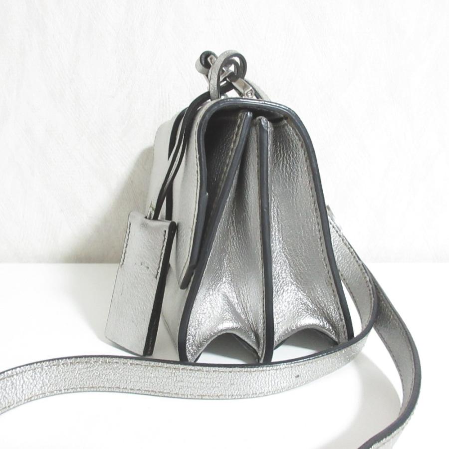 miu miu トートバッグ メタリックシルバー miu miu（ミュウミュウ） マドラス レザー ショルダーバッグ 5BH609