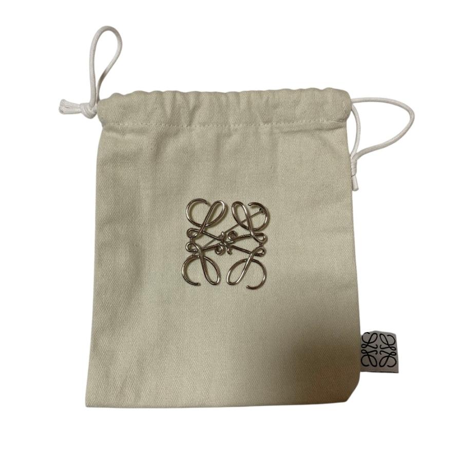 LOEWE（ロエベ） 美品 アナグラム メタル ブローチ シルバーカラー