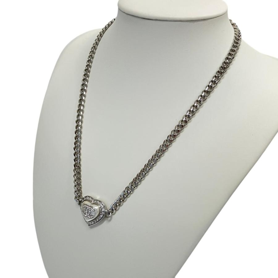 CHANEL チェーンネックレス ココマーク ハート CHANEL（シャネル） 新品同様 B23B CHANEL ココマーク ハート チェーン