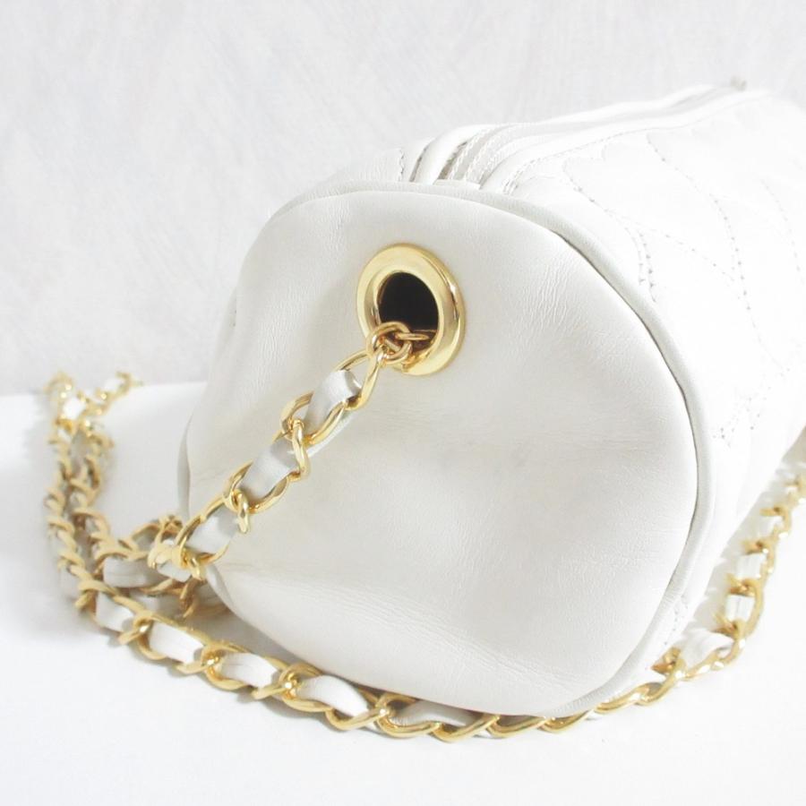 MOSCHINO（モスキーノ） 美品 ハートキルティング ドラム チェーン