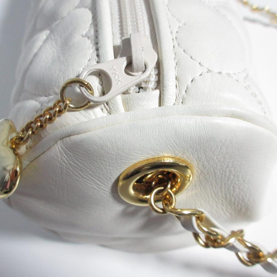 Moschinoモスキーノハートチャーム ボディバッグ　レトロ　ヴィンテージ古着 MOSCHINO（モスキーノ） 美品 ハートキルティング ドラム チェーン