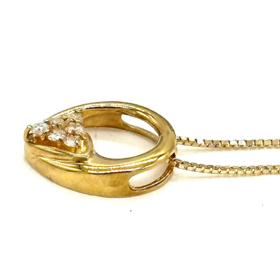 逆なみだ型のデザインに天然ダイヤモンド6石をセット 18金イエロー  