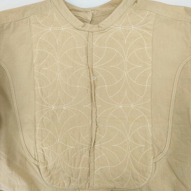 TODAYFUL キルティングドレスシャツ 刺繍ステッチ 長袖シャツ ベージュ レディース トゥデイフル【中古】4-0920M♪ TODAYFUL キルティングドレスシャツ 刺繍ステッチ 長袖シャツ ベージュ