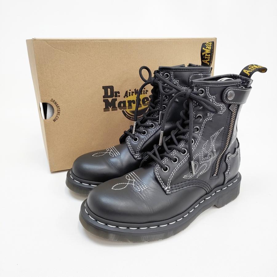 Dr.Martens ドクターマーチン1460 STUD 1460 Leather Studded Lace Up Boots in Black | Dr. Martens