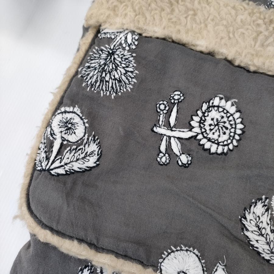 ※難あり　ミナペルホネン　quarted ボアコート　お花刺繍　グレー ミナペルホネン quarted ボアコート お花刺繍 グレー 少々難あり