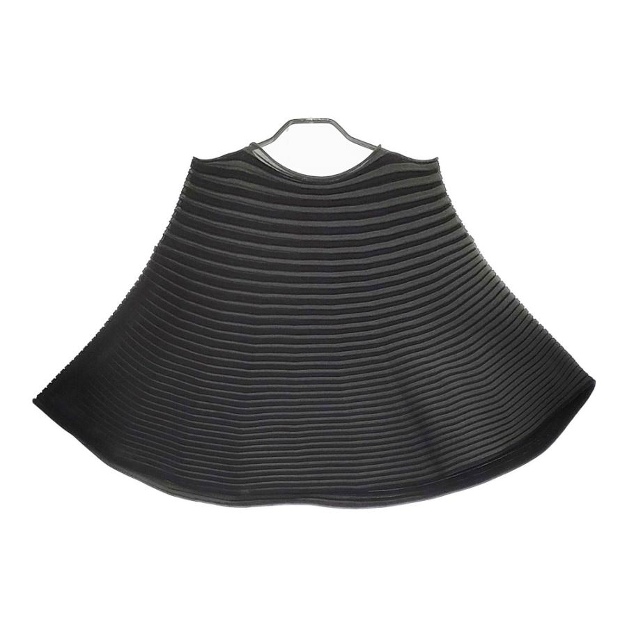 美品！プリーツプリーズISSEY MIYAKEトップス黒 Pleats Please Issey Miyake ハイネック プリーツトップ