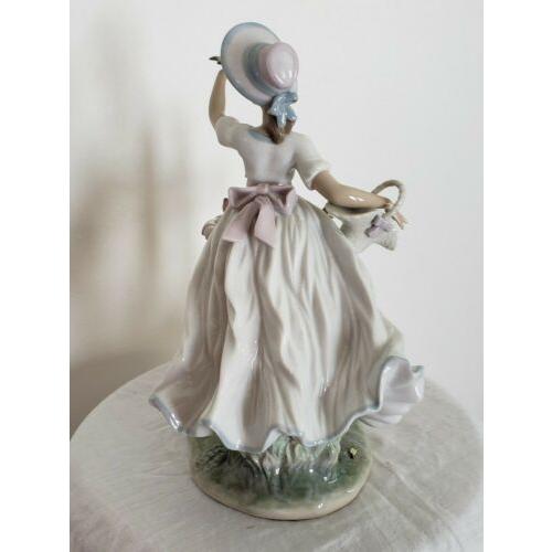 日本通販サイト リヤドロ LLADRO FIGURINE COLLECTIBLE SPRING JOY 06106 RARE LARGE PIECE