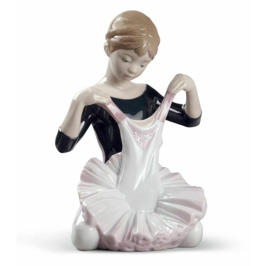リヤドロ NEW LLADRO My Debut Dress Ballet Girl Figurine AUTHORIZED