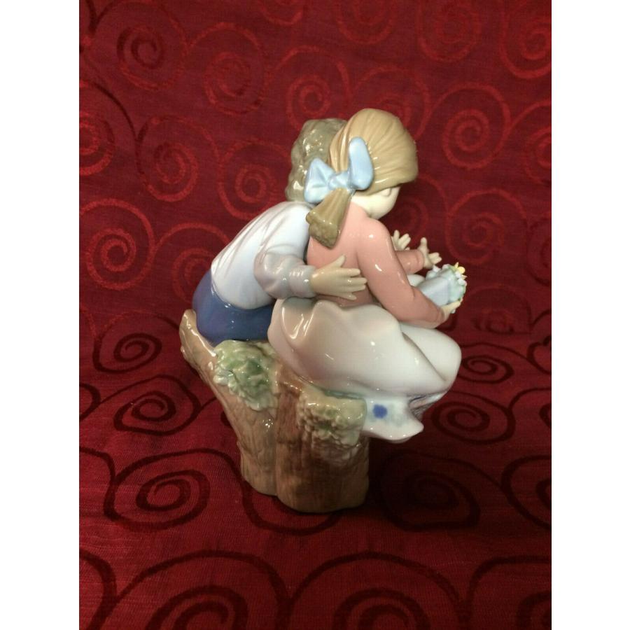 LLADROリヤドロ　№5701　Just A Little Kiss LLADRO リヤドロ Lladro #5701 Just A Little Kiss, MINT, Orig