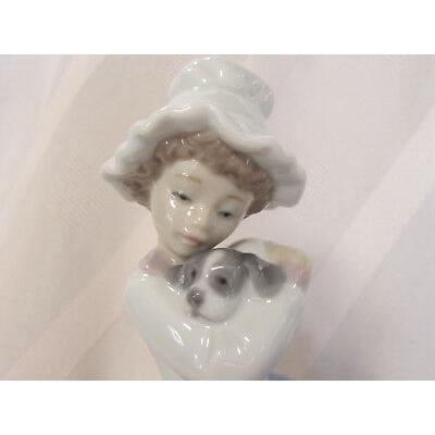 ✨美品✨ リヤドロ NAO BY LLADRO #1701 A BIG HUG BRAND NEW IN BOX GIRL PUPPY LOVE SAVE$$ F/SH 【C2426912874】(12797円)