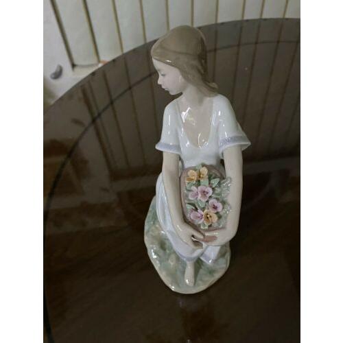 LLADRO（リヤドロ） Lladro Gardens Of Athens # 01007704 Retired