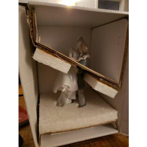 美品 貴重 リヤドロ 「スリープ タイト」 美品 貴重 リヤドロ 「スリープ タイト」 幸せの瞬間(Matte White