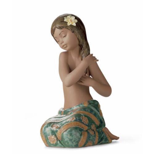 LLADRO（リヤドロ） Lladro Pacific Jewel Girl Figurine 01012383