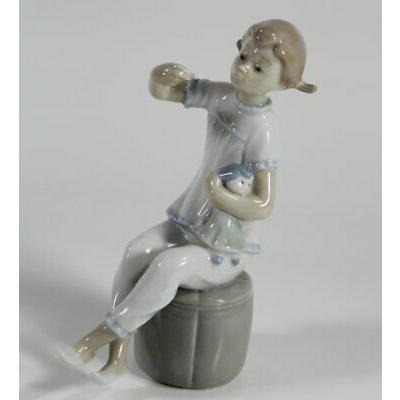 リヤドロ Lladro