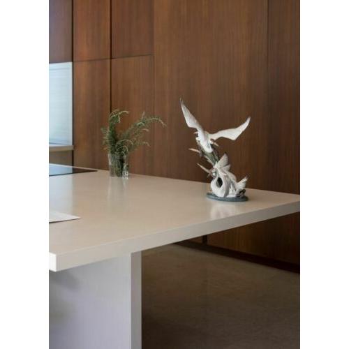 LLADRO リヤドロ 楽天市場】リヤドロ 旅立ちは緑の鶏と 子供 少年 とり 01007256