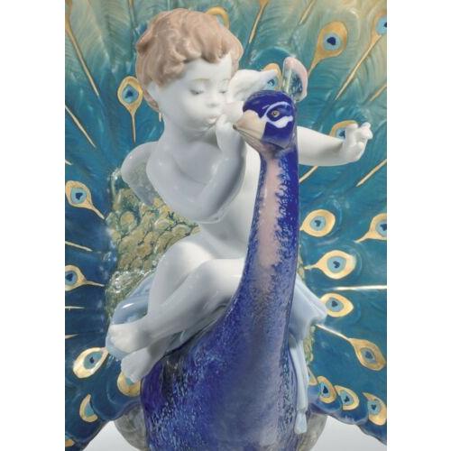 LLADRO（リヤドロ） Lladro Cherub on a Peacock Figurine. Limited