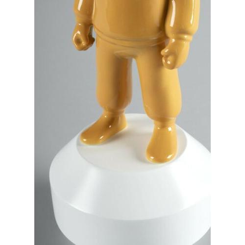 特価イラスト リヤドロ Lladro The Orange Guest Figurine. Small Model. 01007749