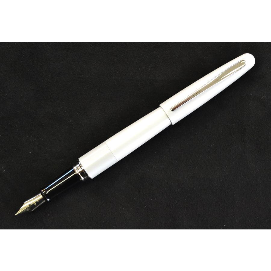 パイロット 万年筆 コクーン 細字 ホワイト FCO−3SR−WF