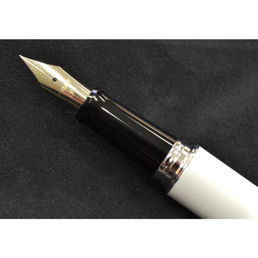 パイロット 万年筆 コクーン 細字 ホワイト FCO−3SR−WF