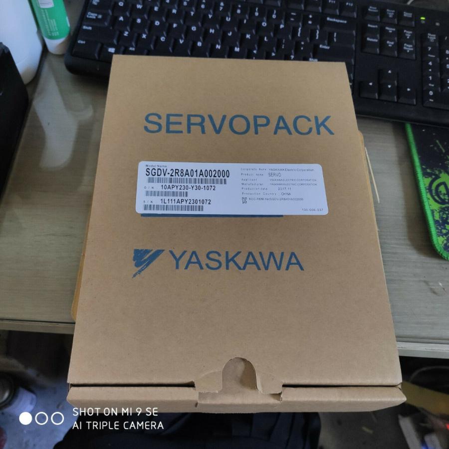 新品同様　SGDV-2R8A01A　安川電機サーボパック　保証付き　納期7-10日
