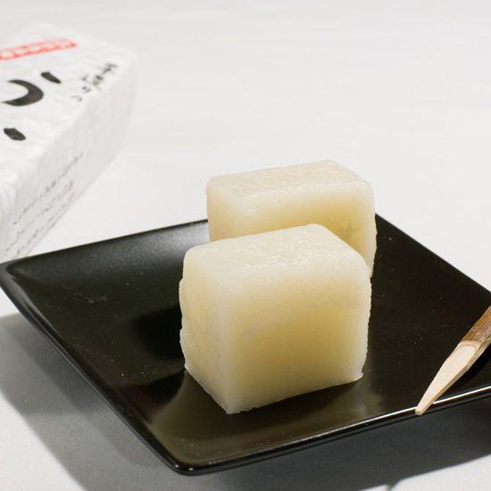白ういろう〜創業以来の製法を頑固に守った松月オリジナルのういろう