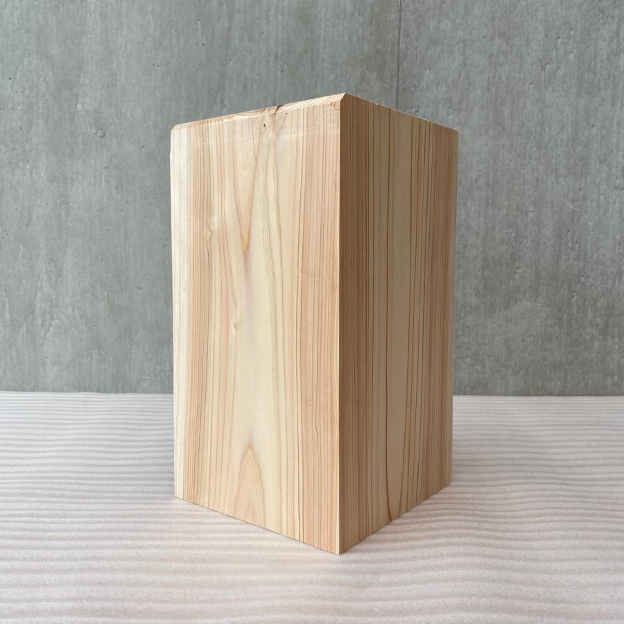 ヒノキの直方体の背割入りディスプレイ置物(平中) -1 オブジェ