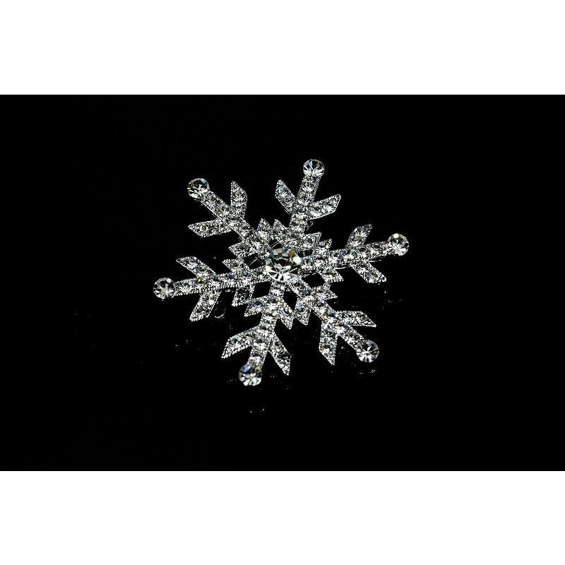 帯留め 帯留 雪の結晶 スノーフレーク クリスマス シルバー/銀⑤ 【 つまみ細工 雪の結晶の帯留め  】---フラワー/誕生日/記念日/プレゼント/成人式/入学式/卒業式/結婚式/ブライダル/パーティー/着物/浴衣/パール/ビジュー |  つまみ細工のお店 花色小町 powered by BASE