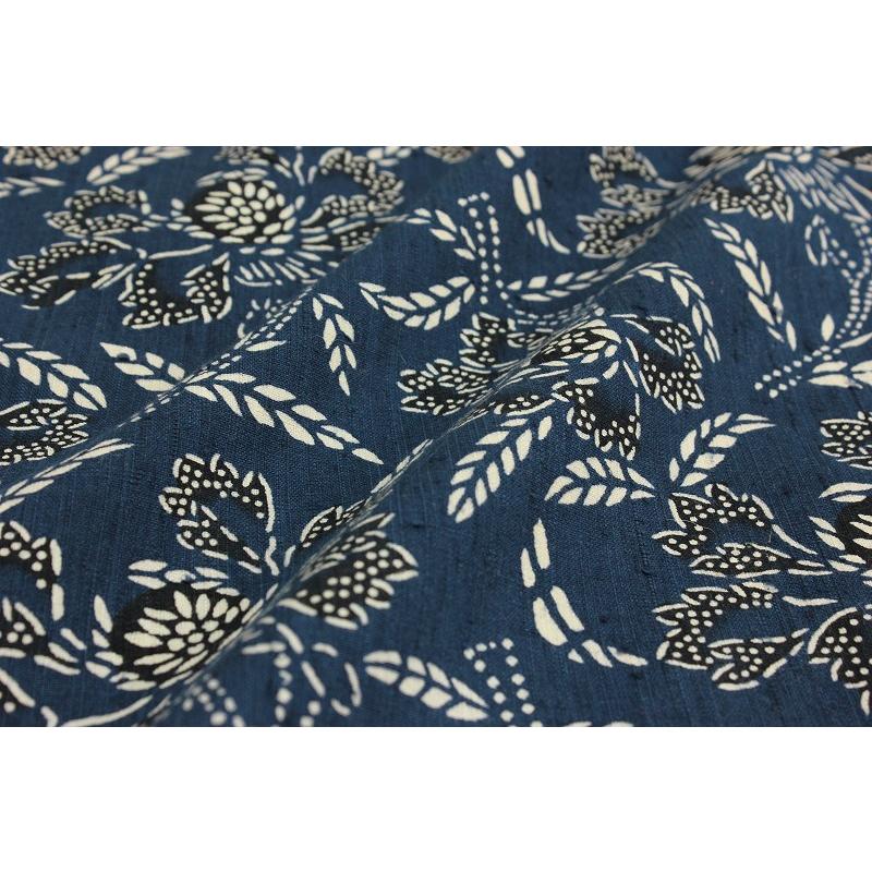 唐草 浦野理一 在庫処分 浦野理一型絵染紺色地花唐草模様正絹縦節紬 和装 着物 w363