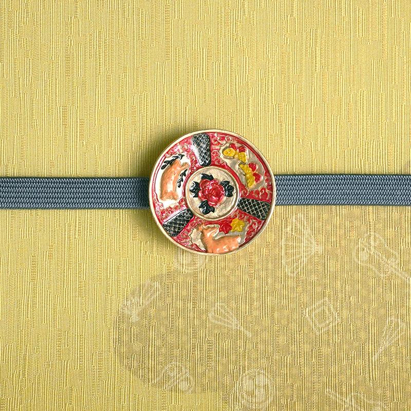 帯留め 猪鹿蝶 絵皿 赤 縁起物 ハンドメイド 和装小物 ピューター SUU