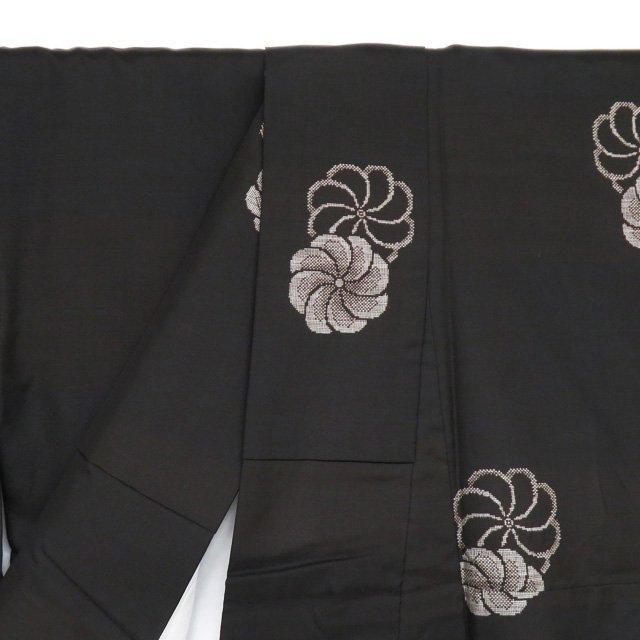 特選 大島紬 着物 中古 正絹 袷 カジュアル 花模様 ねじり菊 黒色 焦茶色 身丈163cm 裄64.5cm L きもの北條 A1032-3 特選 大島紬 着物 中古 正絹 袷 カジュアル 花模様 ねじり菊 黒色 焦