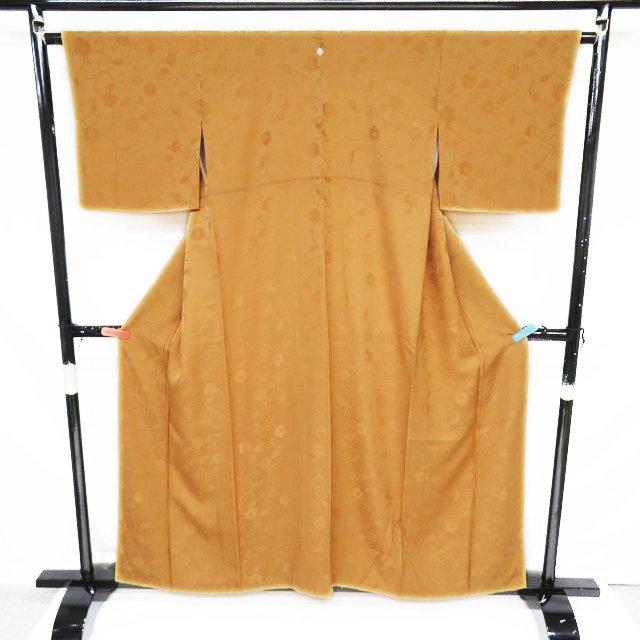 色無地 着物 中古 正絹 袷 フォーマル 紋付き 地模様 花唐草模様 赤 