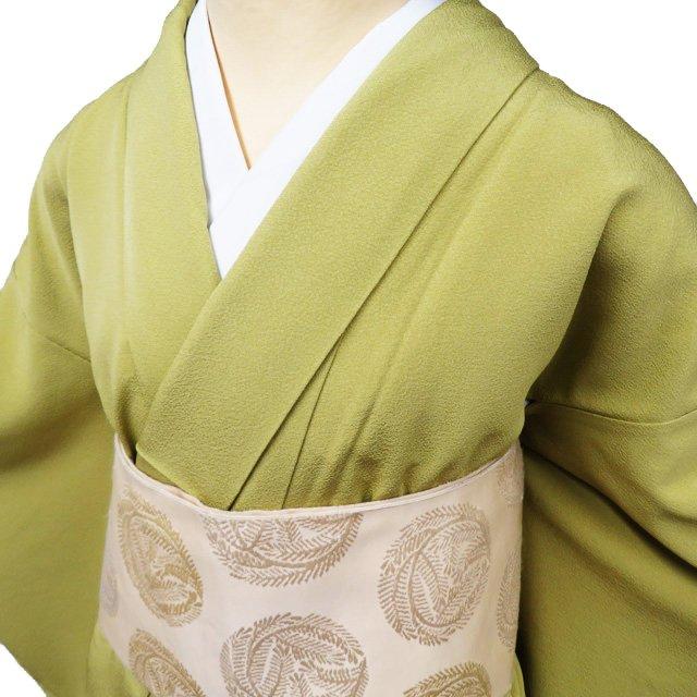 色無地 着物 未使用 正絹 袷 フォーマル 紋付き やや灰みの緑黄色 身丈 