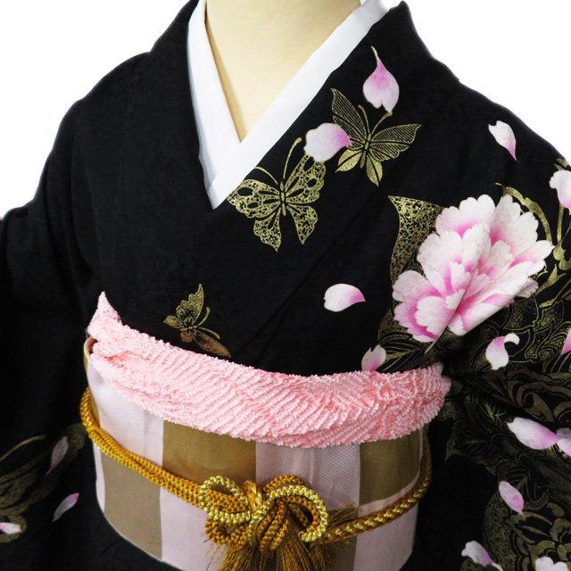 振袖 着物 中古 正絹 花模様 蝶 黒色 赤色 多色 金 身丈175.5cm 裄73cm  