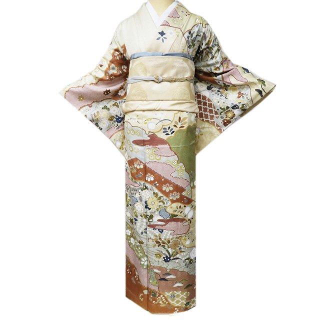 訪問着 着物 未使用 正絹 袷 フォーマル 金駒刺繍 花の図 地模様 練色  