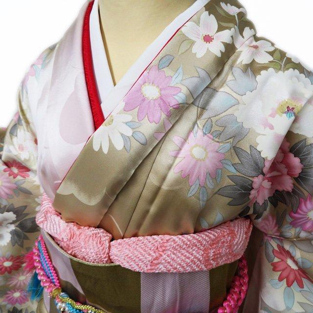 振袖 着物 中古 正絹 雲に花模様 牡丹 シャンパンゴールド 桜色