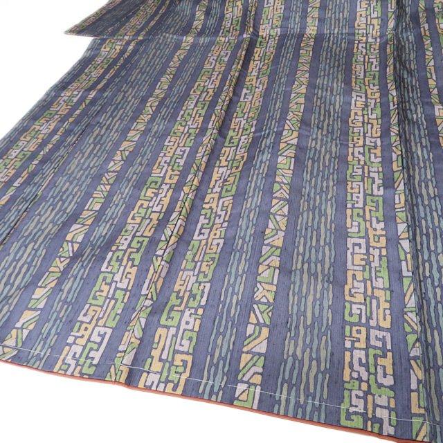 生紬 着物 中古 正絹 袷 カジュアル 幾何学模様 灰みの青系色 多色 身丈153cm 裄63cm SA きもの北條 A1106-5 生紬 着物 中古 正絹 袷 カジュアル 幾何学模様 灰みの青系色 多色