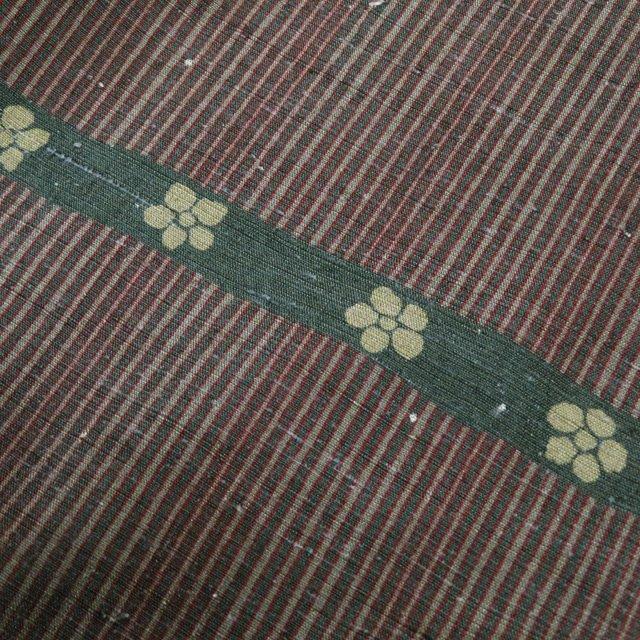 特選 紬地 着物 中古 正絹 袷 丸山正 マルファクトリー 縦縞模様 花
