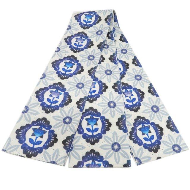 新品　半幅帯 正絹 カジュアル 未仕立て 全通 花模様 松 橘 銀通し 灰白色 青系色 多色 きもの北條 A1127-7 新品 半幅帯 正絹 カジュアル 未仕立て 全通 花模様 松 橘 銀通し