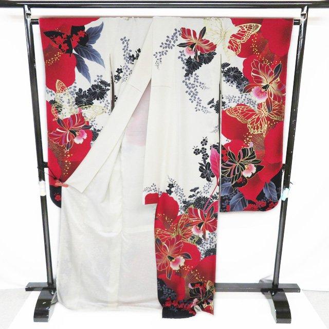 振袖 着物 中古 正絹 刺繍 花模様 秋草 蝶 銀通し 赤色 ギャル 白色