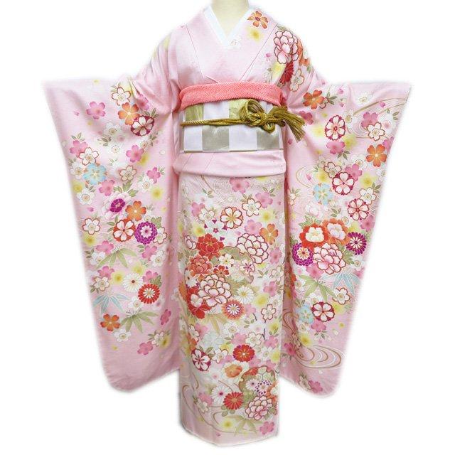 振袖 着物 中古 正絹 流水に花模様 桜 菊 牡丹 地模様 淡紅色 多色 金 