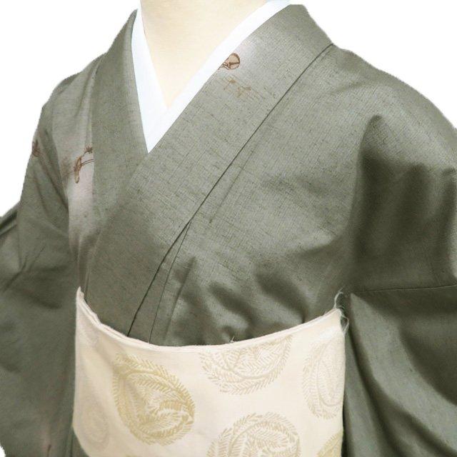 特選 紬地 着物 未使用 正絹 袷 カジュアル 楽器模様 暈し 老竹色 多色 身丈171cm 裄66.5cm L トール きもの北條 A1202-2の画像