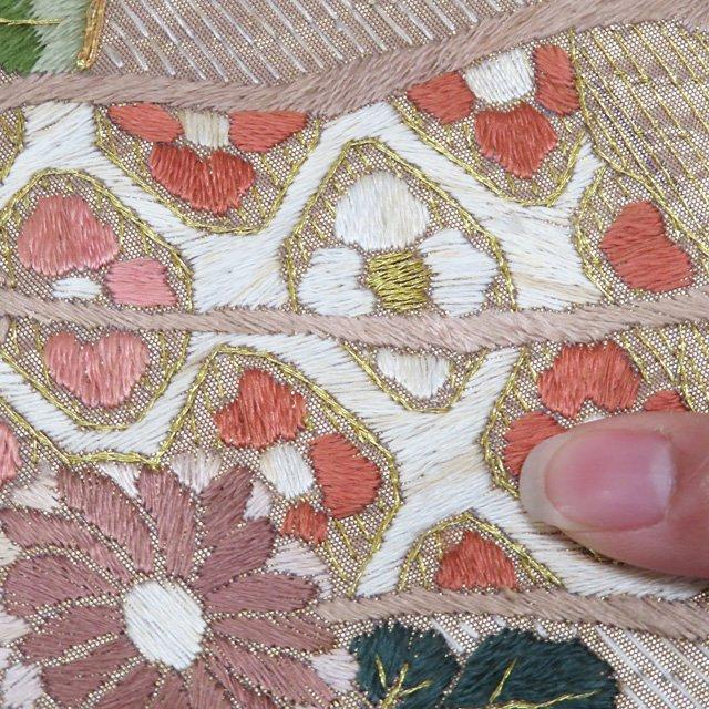 袋帯 中古 リサイクル 正絹 フォーマル 仕立て上がり 六通 汕頭刺繍 スワトウ 地紙に花の図 箔糸 多色 金 きもの北條 A1221-17 袋帯 中古 リサイクル 正絹 フォーマル 仕立て上がり 六通 汕頭刺繍