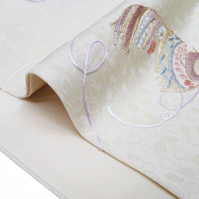 特選 付下げ 付け下げ 訪問着 着物 未使用 袷 金駒刺繍 蘇州刺繍 独楽 地模様 桜 淡黄蘗色 身丈165cm 裄68cm L トール きもの北條 A1338-9の画像
