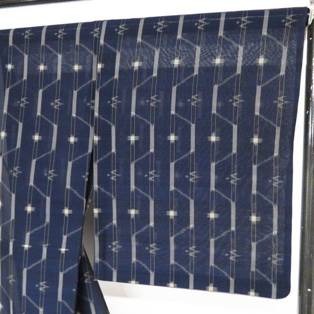 夏物 夏着物 琉球壁上布 着物 中古 正絹 カジュアル 絣模様 濃紺色 身丈167cm 裄67.5cm L トール ワイド きもの北條 A1354-4の画像