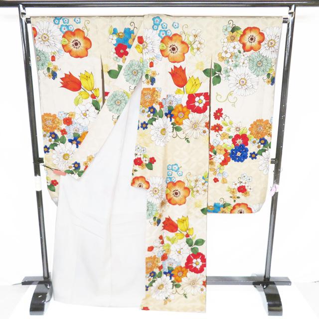 振袖 着物 中古 正絹 結婚式 結納 花の図 地模様 七宝文 薄卵色 多色 身丈172.5cm 裄68cm L トール きもの北條 A1355-3の画像