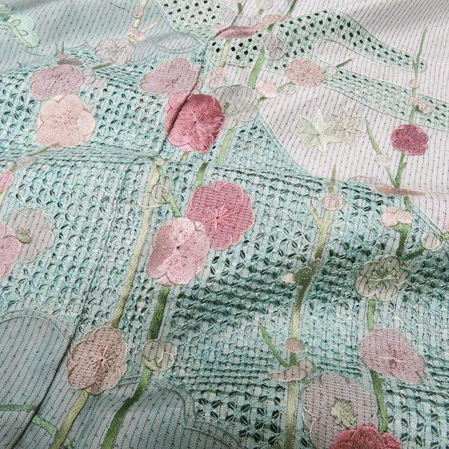 大島紬 着物 中古 袷 セミフォーマル 紋付 汕頭刺繍 スワトウ 花模様